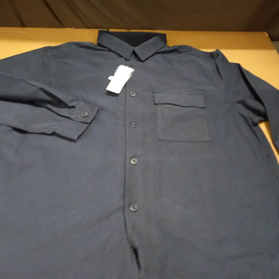 UNI QLO OVER SHIRT JACKET IN NAVY - 3XL
