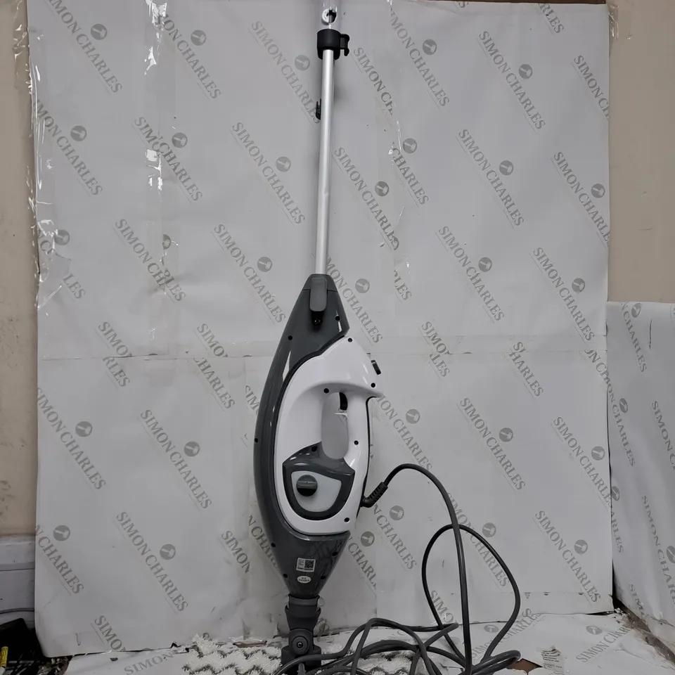 SHARK FLOOR AND HANDHELD STEAM CLEANER S6005
