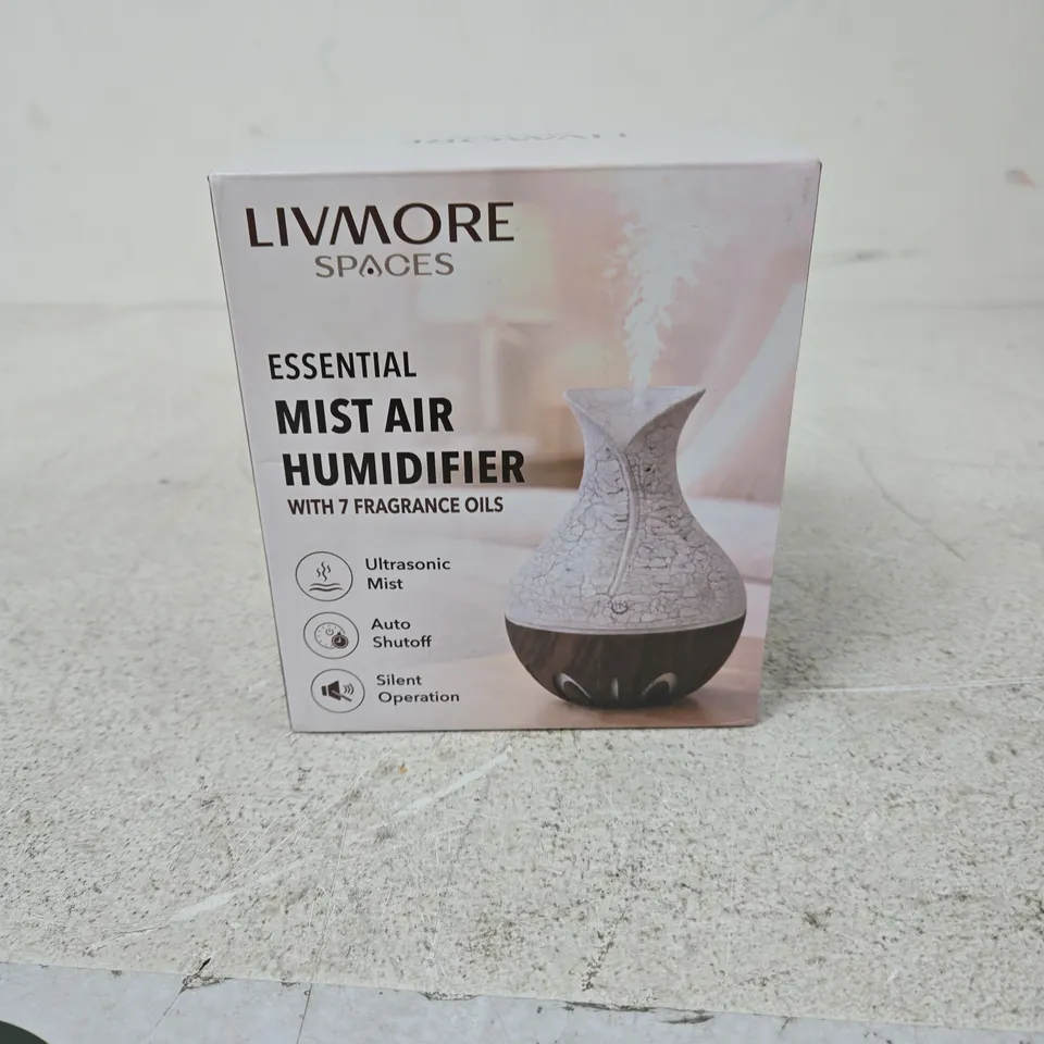LIVMORE SPACES ESSENTIAL MIST AIR HUMIDIFIER WITH 7 FRAGRANCE OILS – BOXED