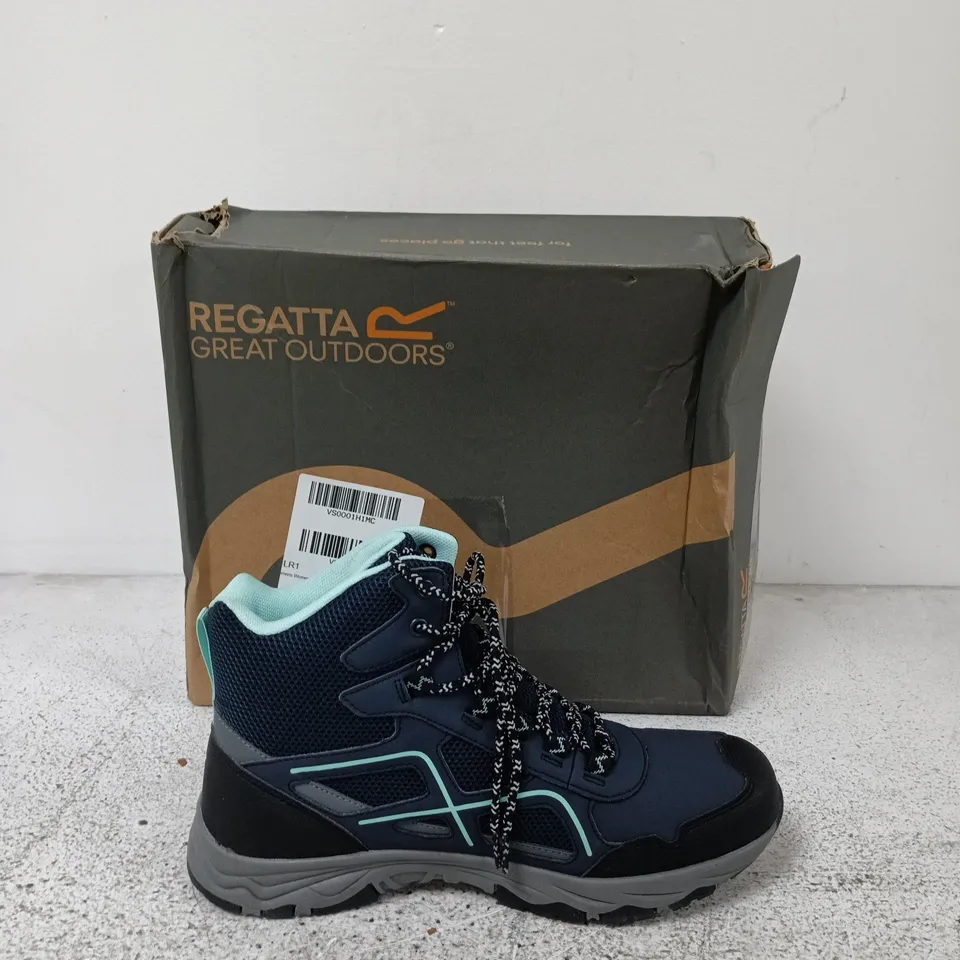 REGATTA WOMEN'S VENDEAVOUR WATERPROOF WALKING BOOT - NAVY SIZE UK 8