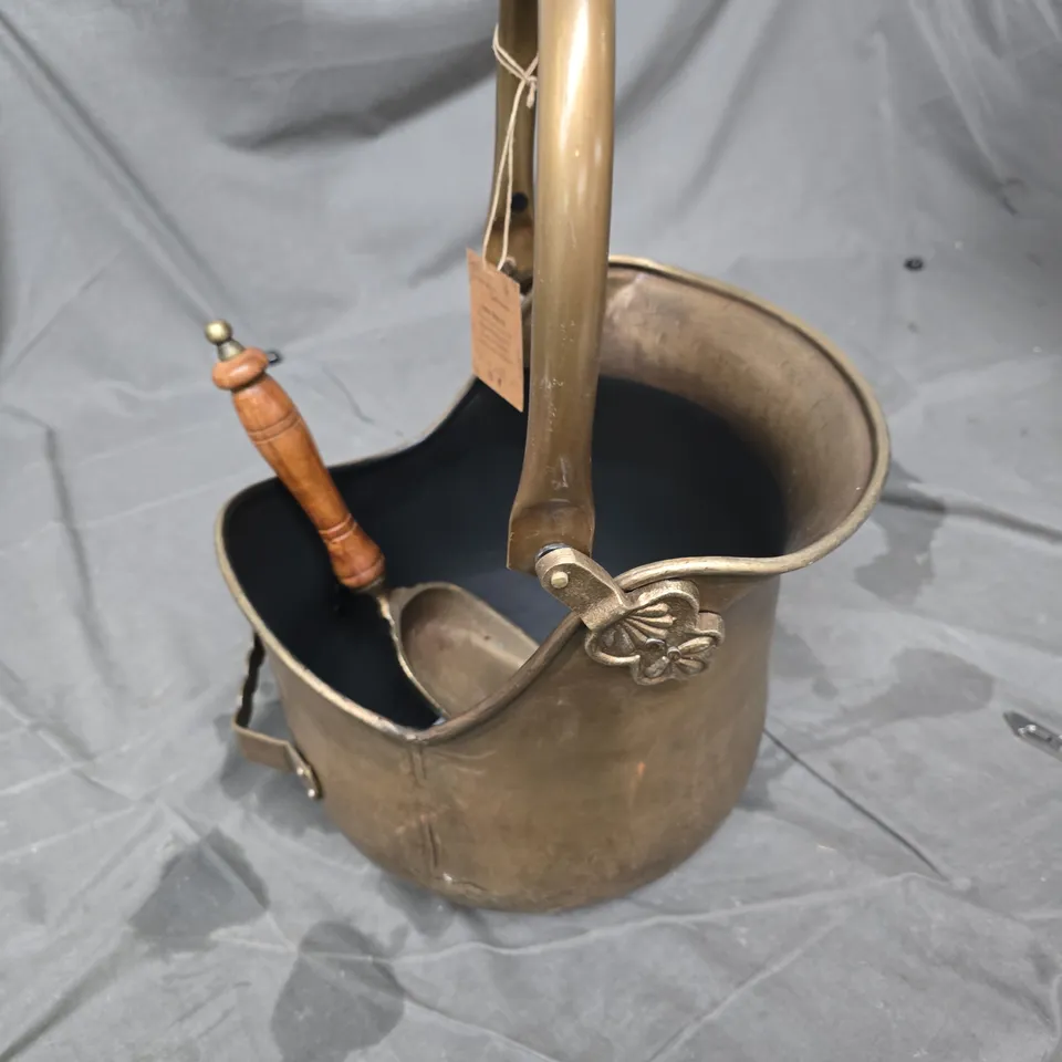 BRASS COAL SCUTTLE WITH WOODEN COAL SCOOP – DECORATIVE