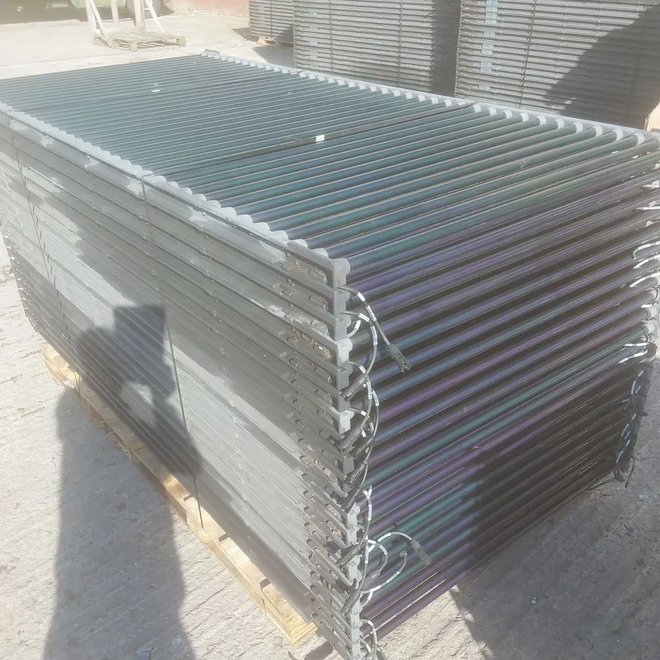 PALLET OF APPROX 21 X SOLYNDRA 200W SOLAR PANELS - MODEL: SL-200-200