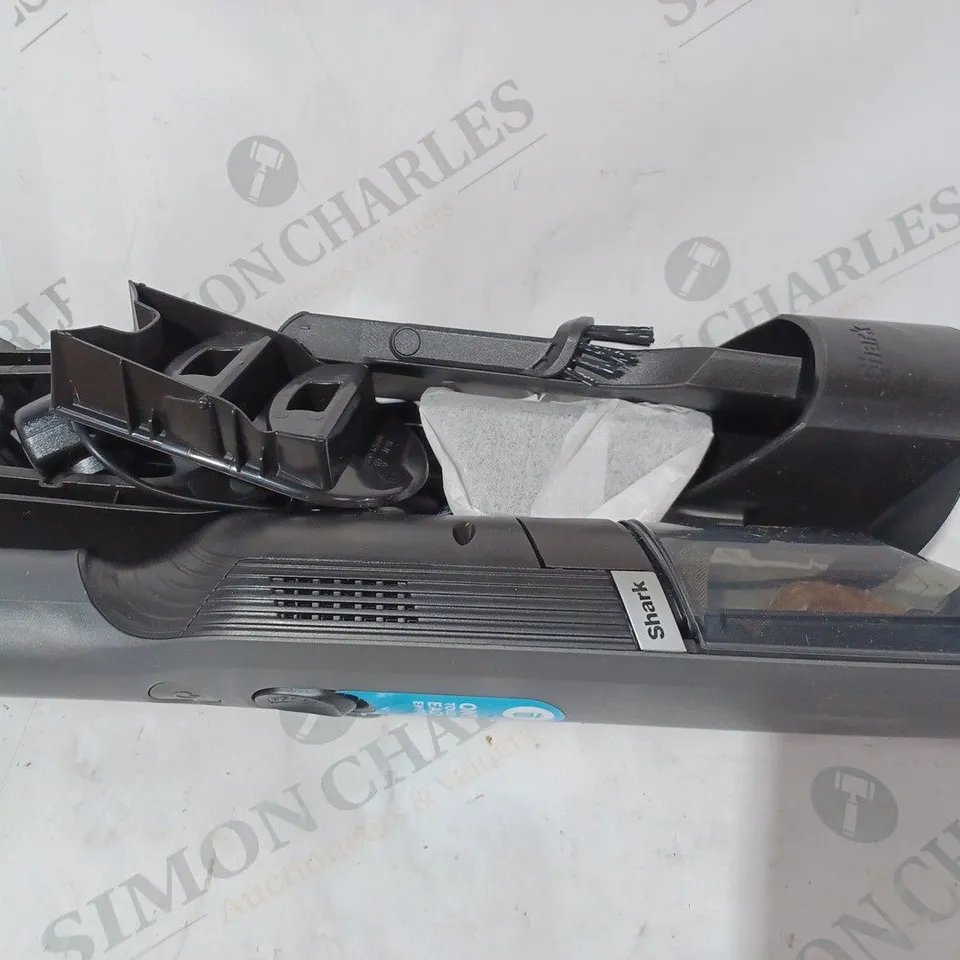 BOXED SHARK CORDLESS HANDHELD VACUUM CLEANER WV200UK