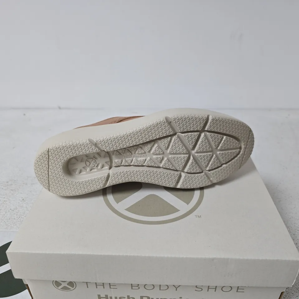 HUSH PUPPIES WOMEN JOY WINGTIP UK 6 TAN BOXED