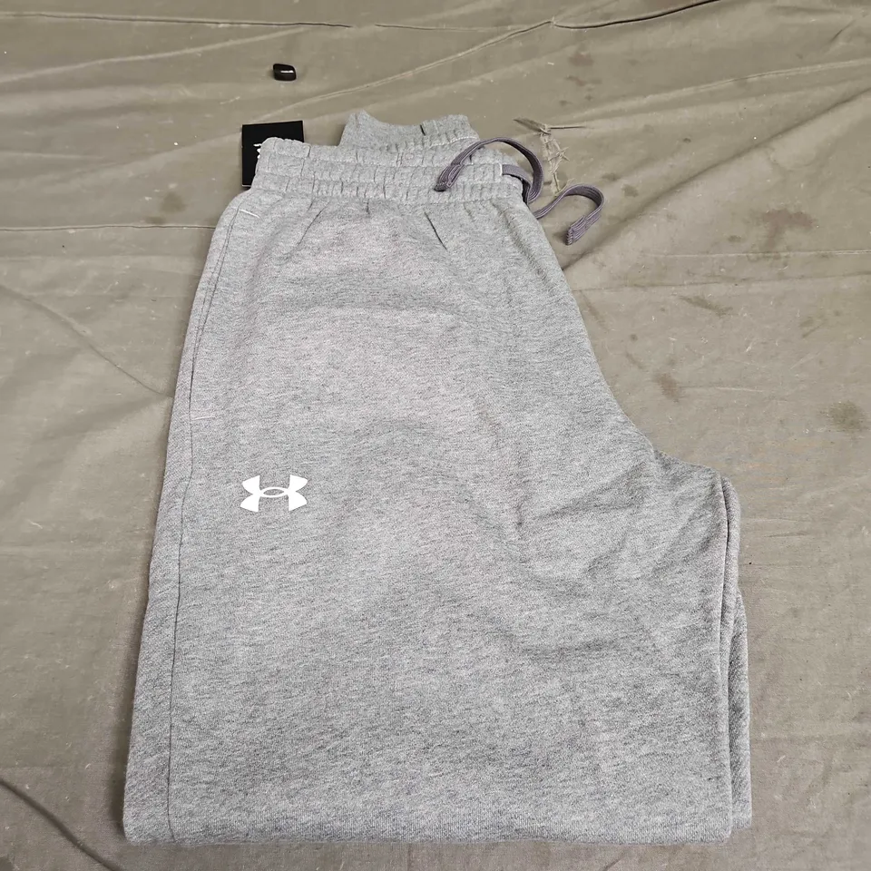 UNDER ARMOUR LOGO FLEECED TRACKSUIT BOTTOMS - SIZE M