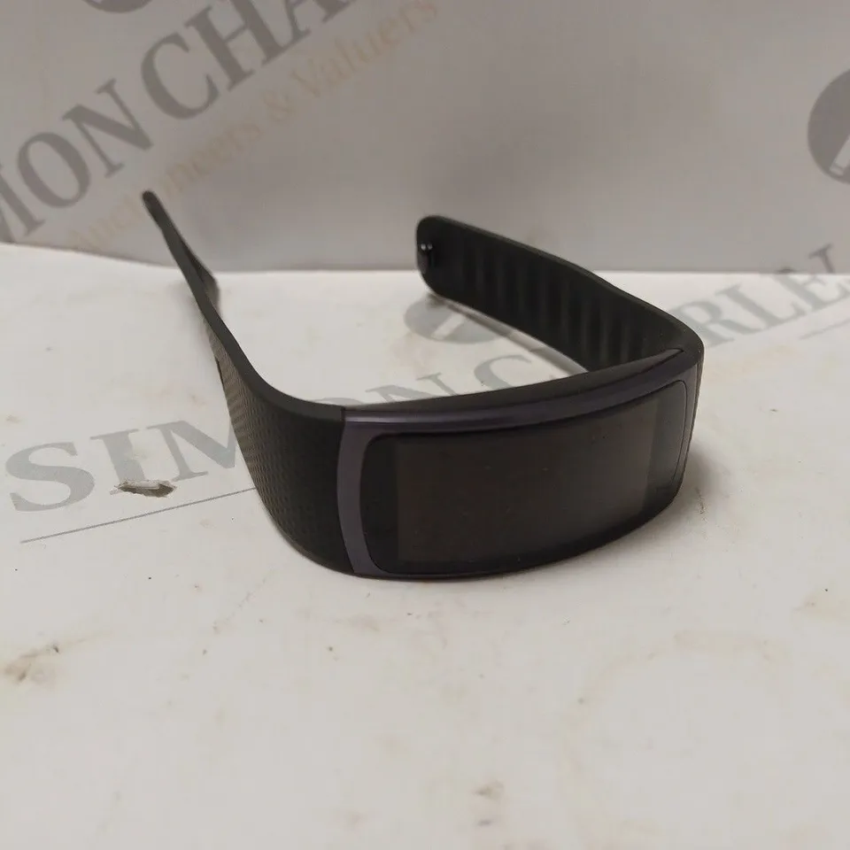 SAMSUNG GEAR FIT 2 WATCH 