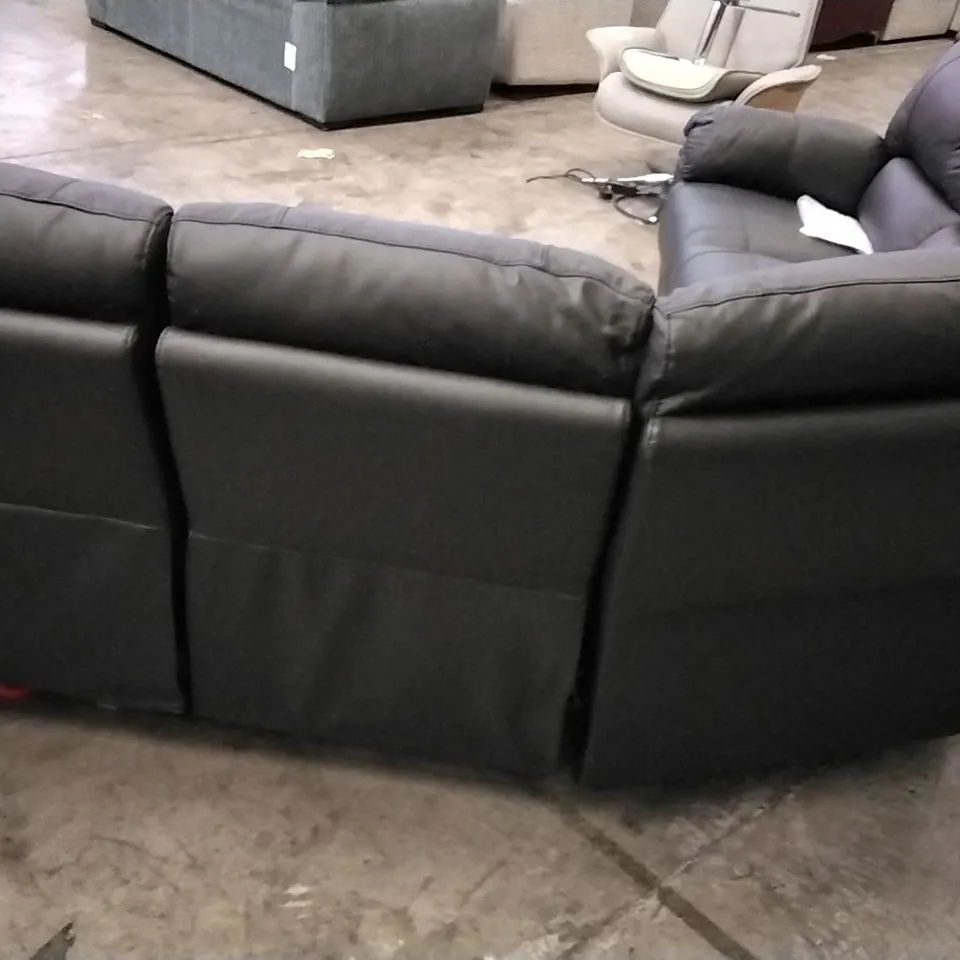 QUALITY DESIGNER LEIGHTON POWER RECLINER CORNER GROUP - BLACK LEATHER 