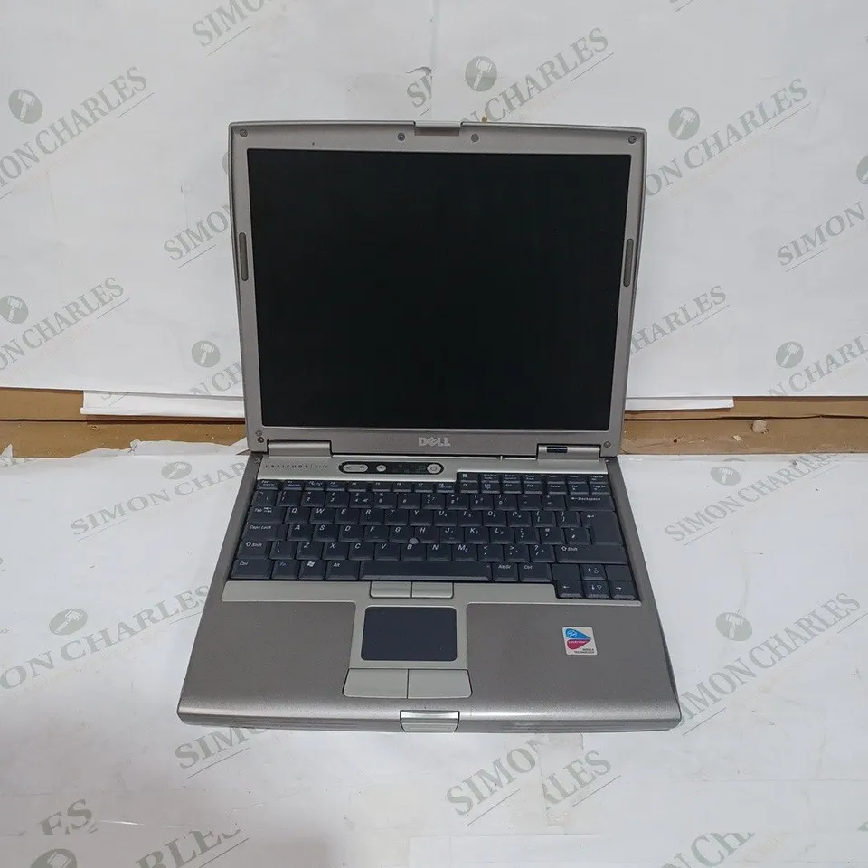 DELL LATITUDE D610 PP11L LAPTOP
