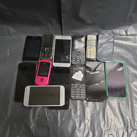 APPROXIMATELY 13 ASSORTED PHONES TO INCLUDE NOKIA, SAMSUNG, SONY, ETC