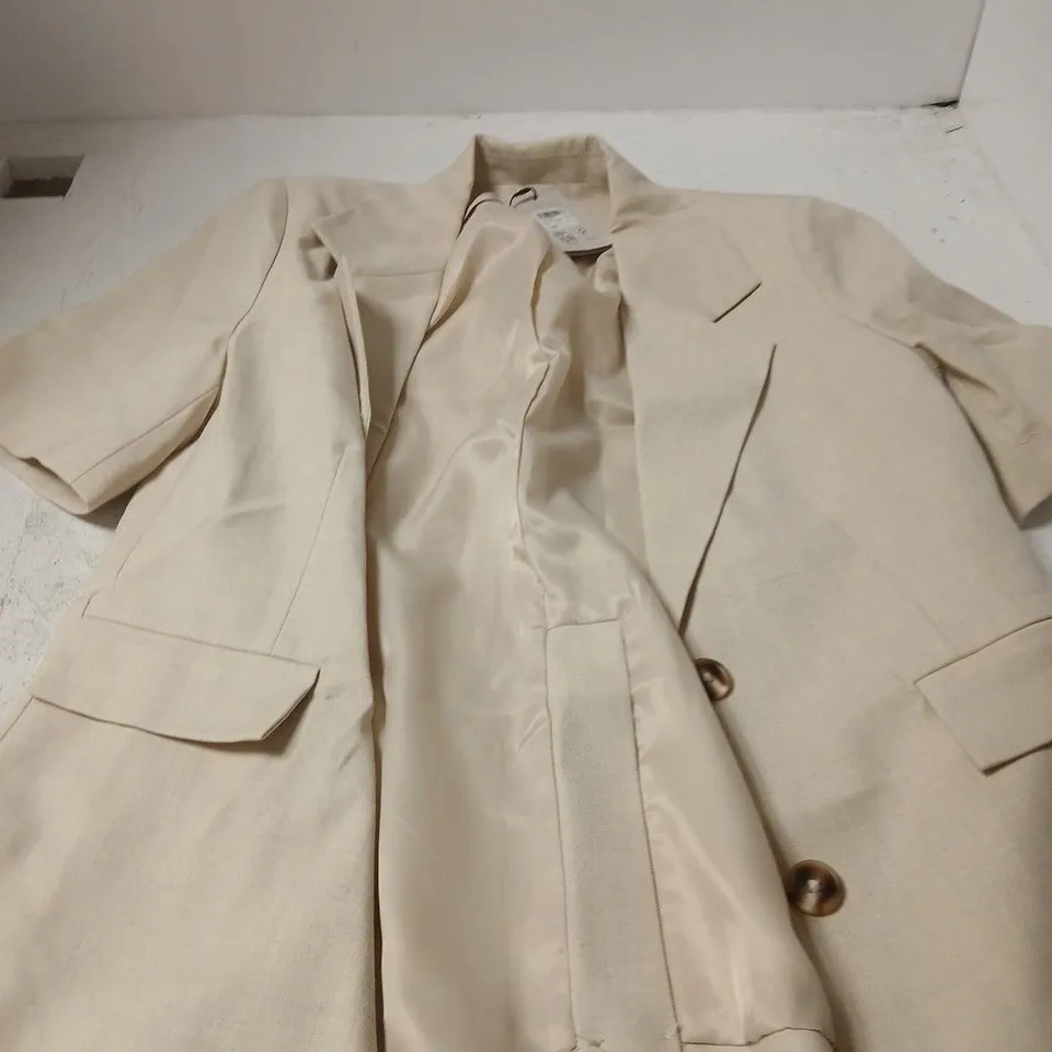 NOBODY'S CHILD CREAM SHORT SLEEVE BLAZER – UK 6