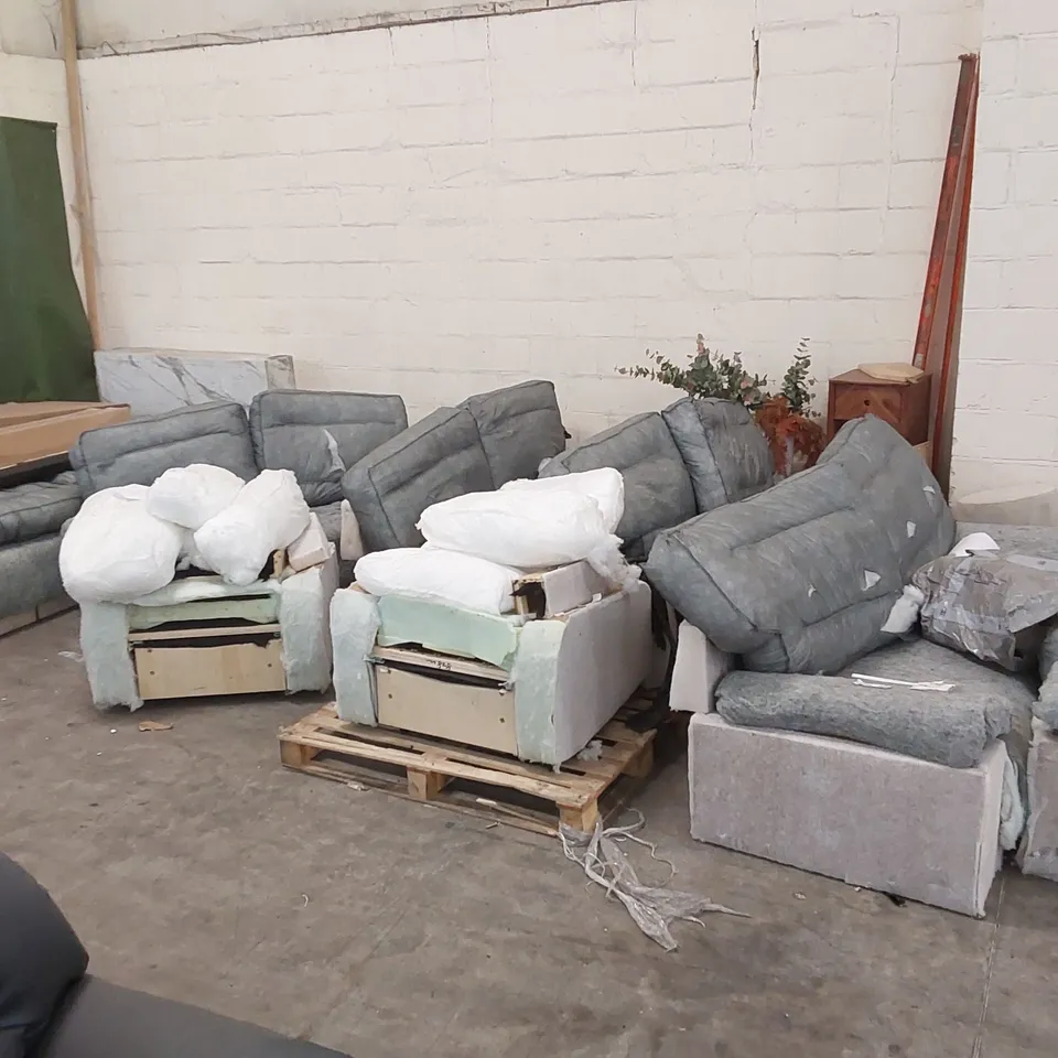 LOT TO CONTAIN 10x SOFA/ARMCHAIR CARCASSES (10 ITEMS)