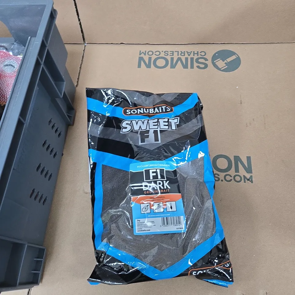 TOTE OF APPROXIMATELY 15 ASSORTED ITEMS TO INCLUDE: SWEET F1 GROUNDBAIT