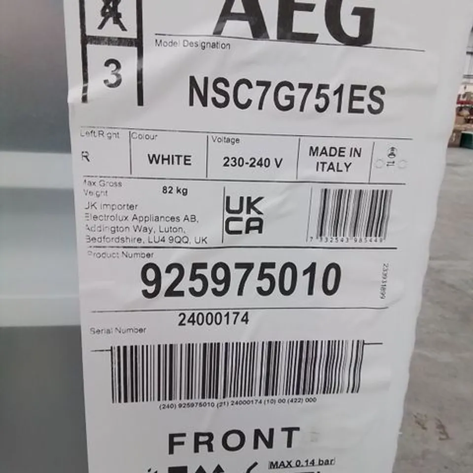 AEG 7000 GREENZONE INTEGRATED FRIDGE FREEZER WHITE Model NSC7G751ES RRP £1417