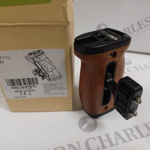 BOXED UURIG R027