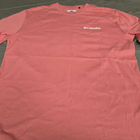 COLUMBIA LOGO AND GRAPHIC TEE - SIZE XS