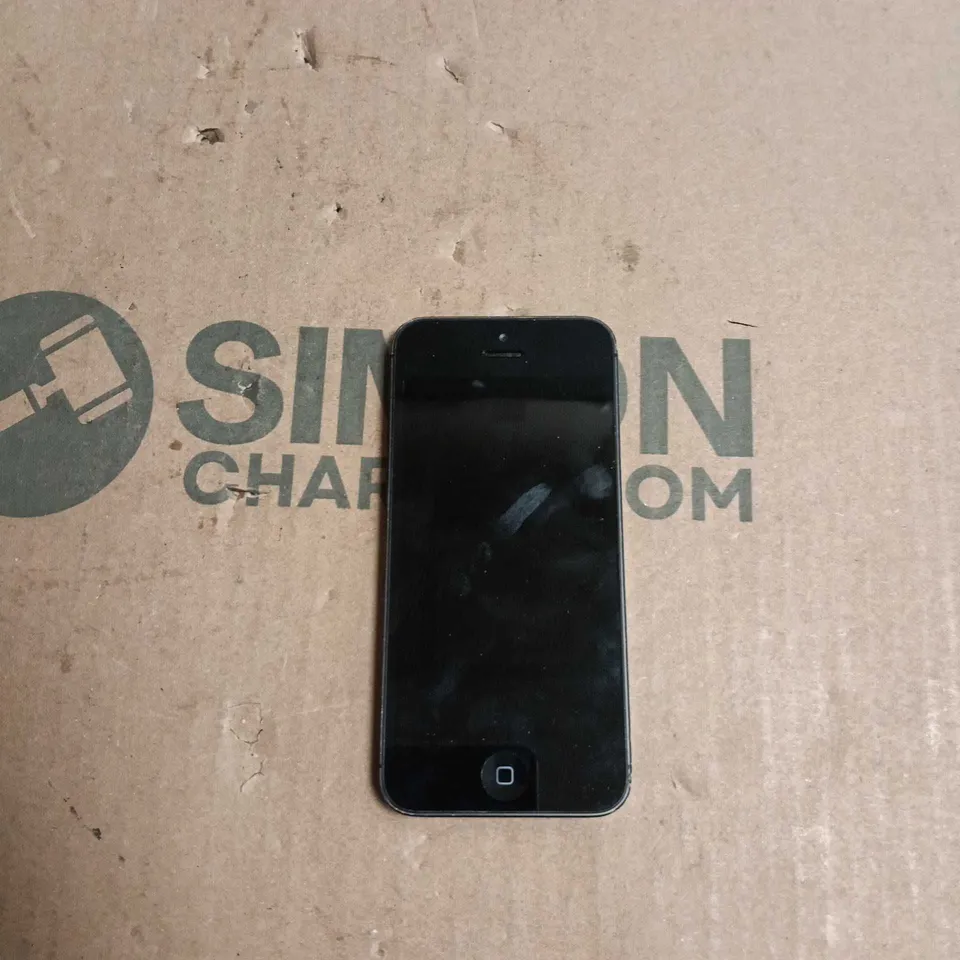 UNBOXED APPLE IPHONE 5 UNLOCKED BLACK 16GB SIM FREE