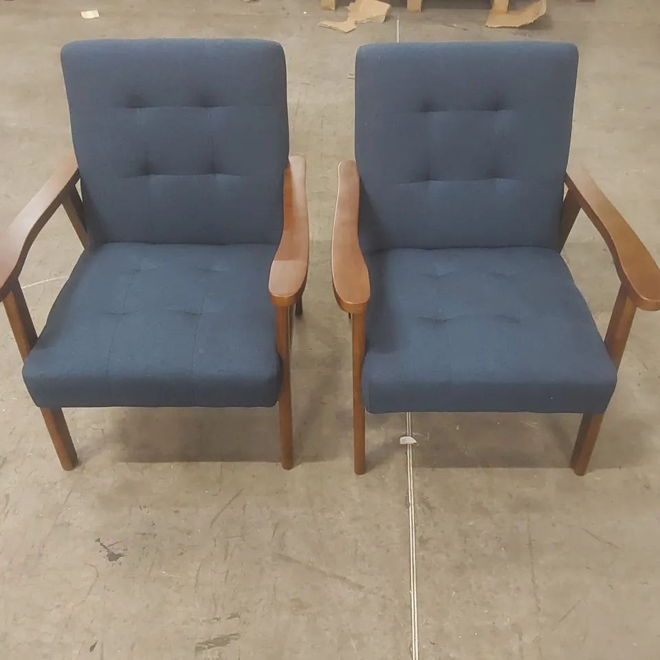 SET OF 2 66CM WIDE MID-CENTURY ACCENT CHAIRS WITH WOODEN ARMRESTS & TUFTED UPHOLSTERED SEAT