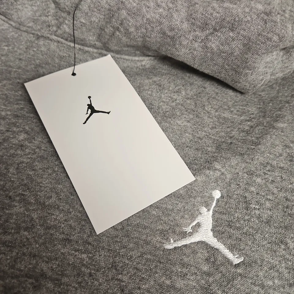 NIKE JORDAN MEN'S GREY HOODIE WITH EMBROIDERED JUMPMAN LOGO SIZE L