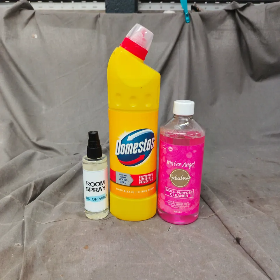 TOTE OF APPROXIMATELY 14 HOUSEHOLD LIQUIDS TO INCLUDE DOMESTOS BLEACH, UNSTOPPABLE ROOM SPRAY AND FABULOSA MULTI PURPOSE CLEANER