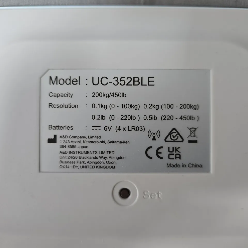 A&D MEDICAL UC-352BLE BLUETOOTH BODY WEIGHT SCALE