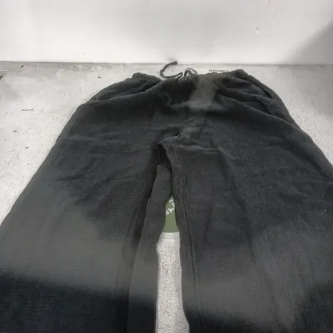 THE VERY COLLECTION BLACK LOUNGE PANTS – 10
