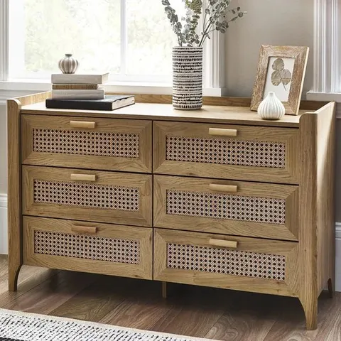 BOXED JULIAN BOWEN SYDNEY 6 DRAWER WIDE CHEST - OAK (1 BOX)