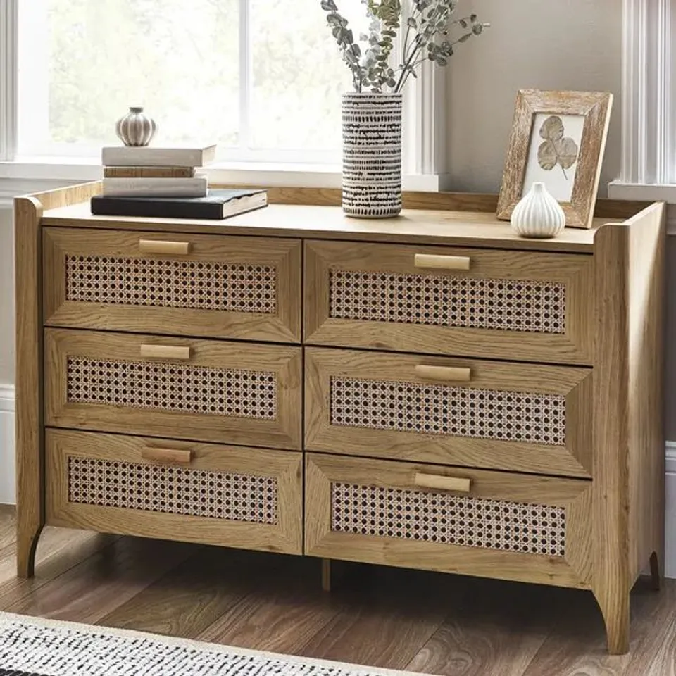 BOXED JULIAN BOWEN SYDNEY 6 DRAWER WIDE CHEST - OAK (1 BOX)