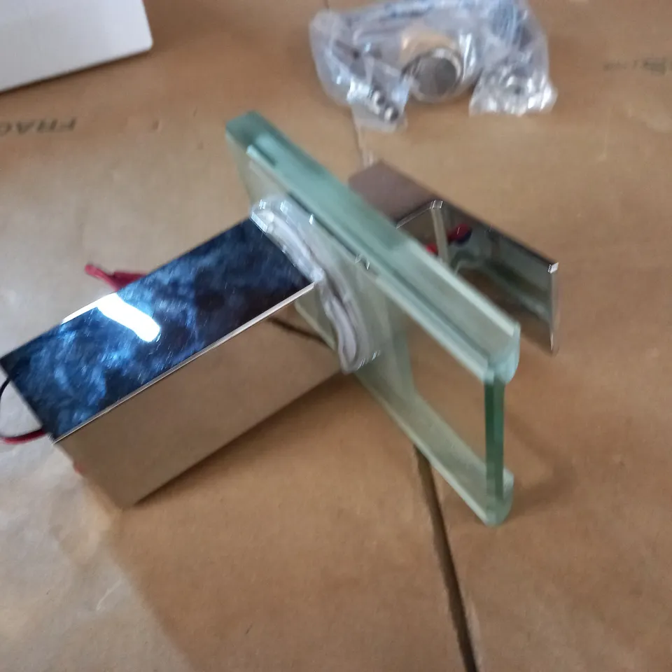 GLASS AND STAINLESS STEEL MIXER TAP