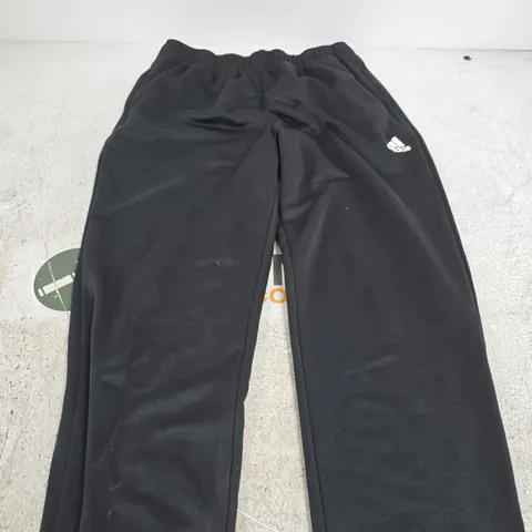 ADIDAS BLACK TRACK PANTS – 42/44