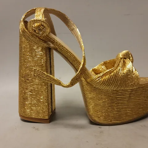 BOXED PAIR OF DESIGNER PLATFORM BLOCK HEEL SANDALS IN METALLIC GOLD EU SIZE 35