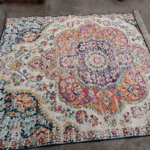 NEEL CENTERVIEW POWER LOOM FUCHSIA RUG // 200 X 275CM