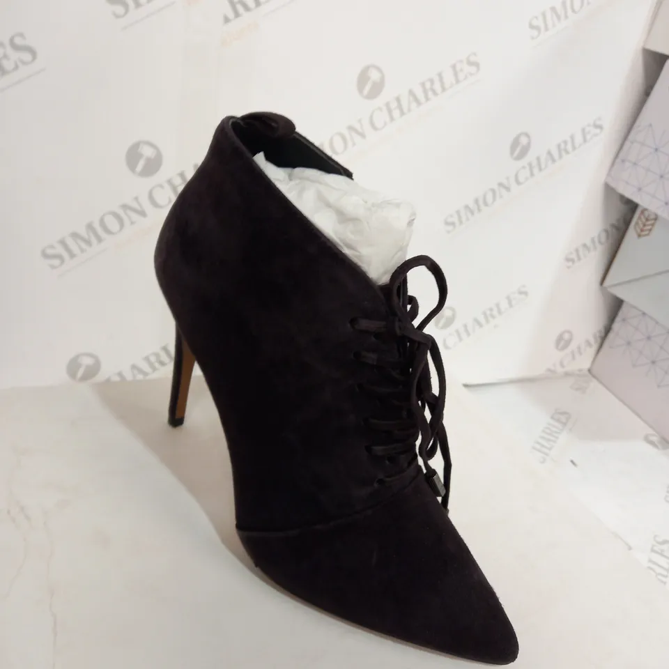 BOXED REISS SUEDE CHOCOLATE BOOT HEELS - SIZE 5