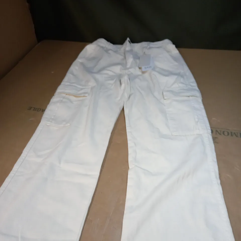 STR DENIM JEANS IN BEIGE SIZE 42