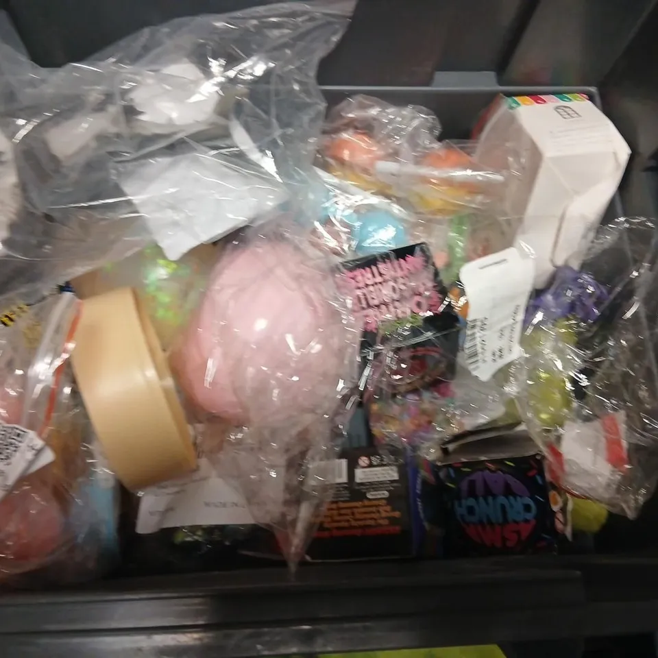 ASSORTED CHILDREN'S LEARNING TOYS, ACTIVITY PACKS AND BOOKS – MIXED LOT
