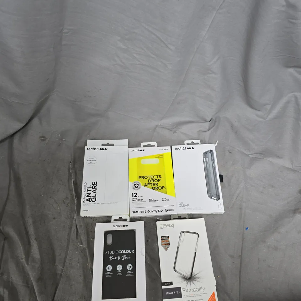 BOX OF APPROXIMATELY 150 ASSORTED PHONE CASES TO INCLUDE: VARIOUS TECH 21 CASES