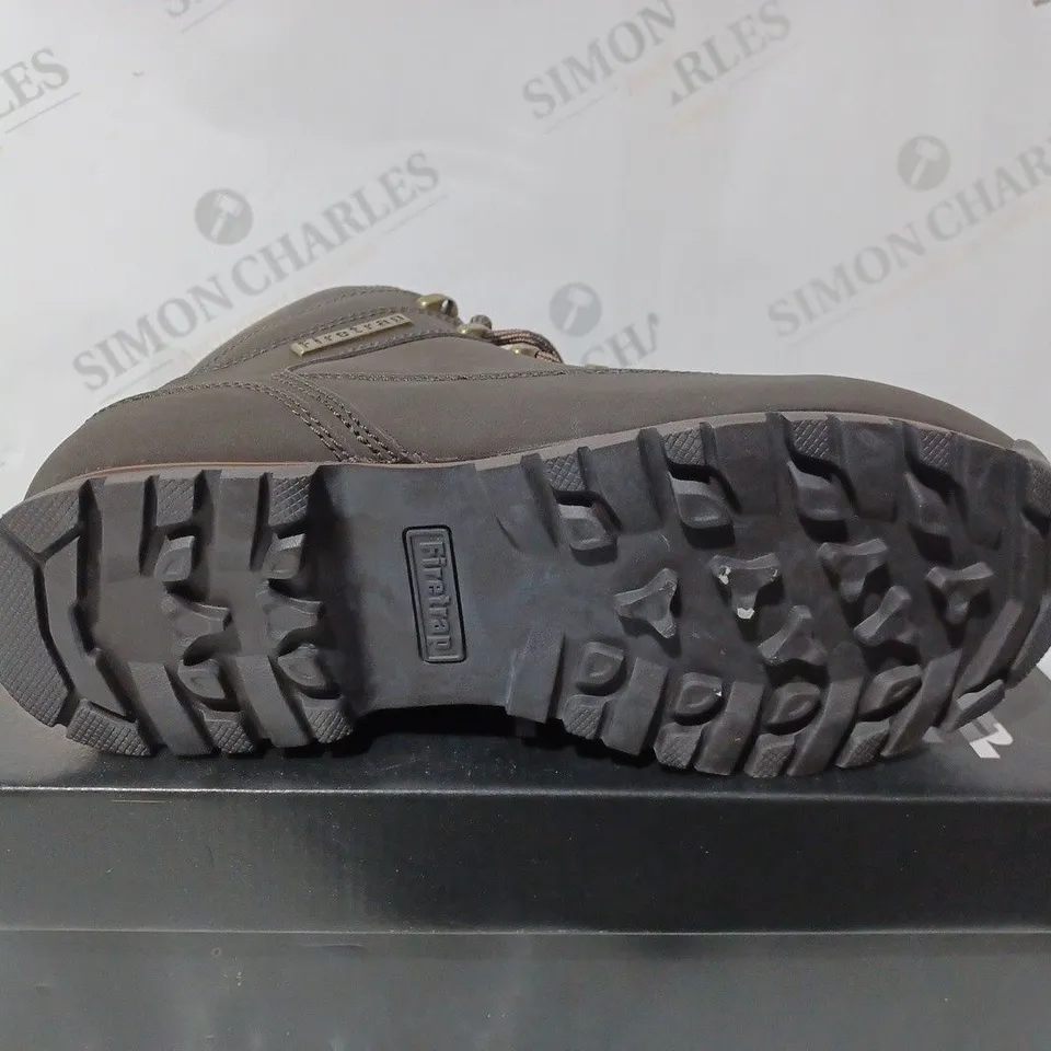 BOXED FIRE TRAP MENS RHINO BOOTS - SIZE 8