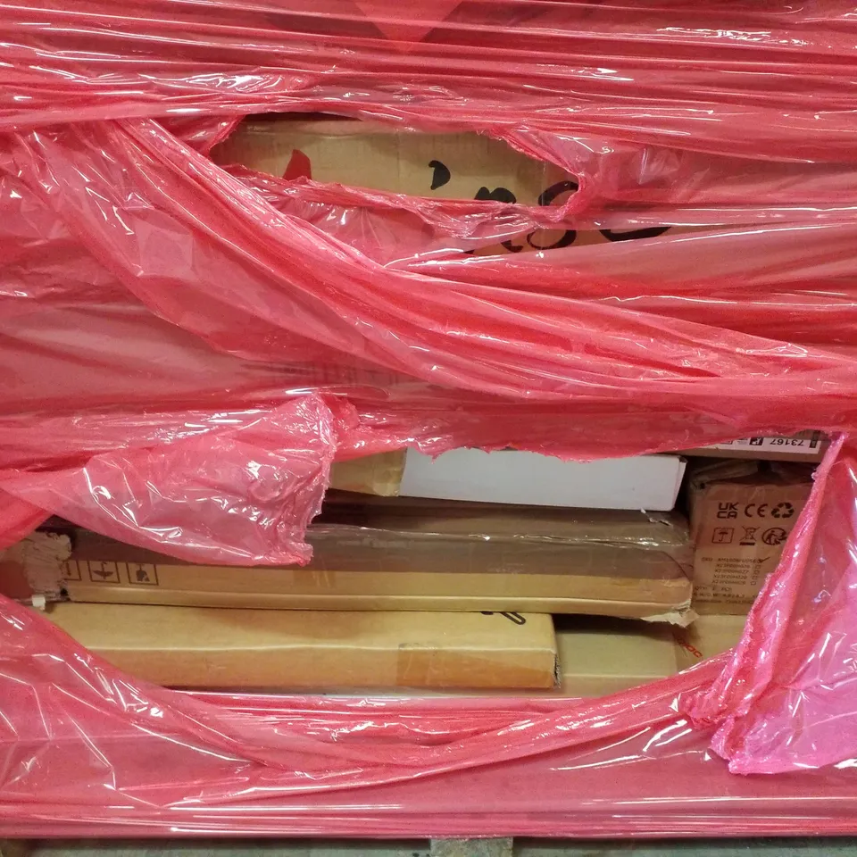 PALLET CONTAINING ASSORTED PRODUCTS INCLUDING DAY AND NIGHT ROLLER BLIND, KITCHEN FAUCET, CAR WASH BRUSH & LED MIRROR 