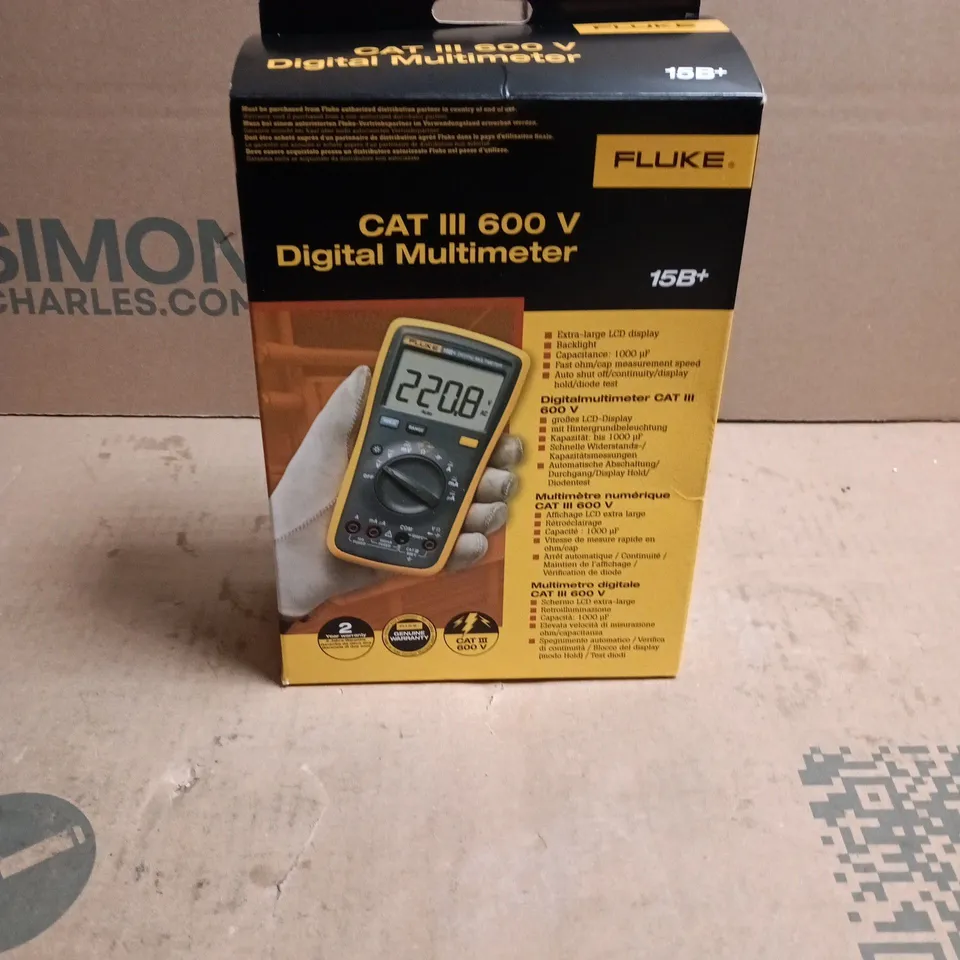 FLUKE CAT III 600V DIGITAL MULTIMETER 15B+