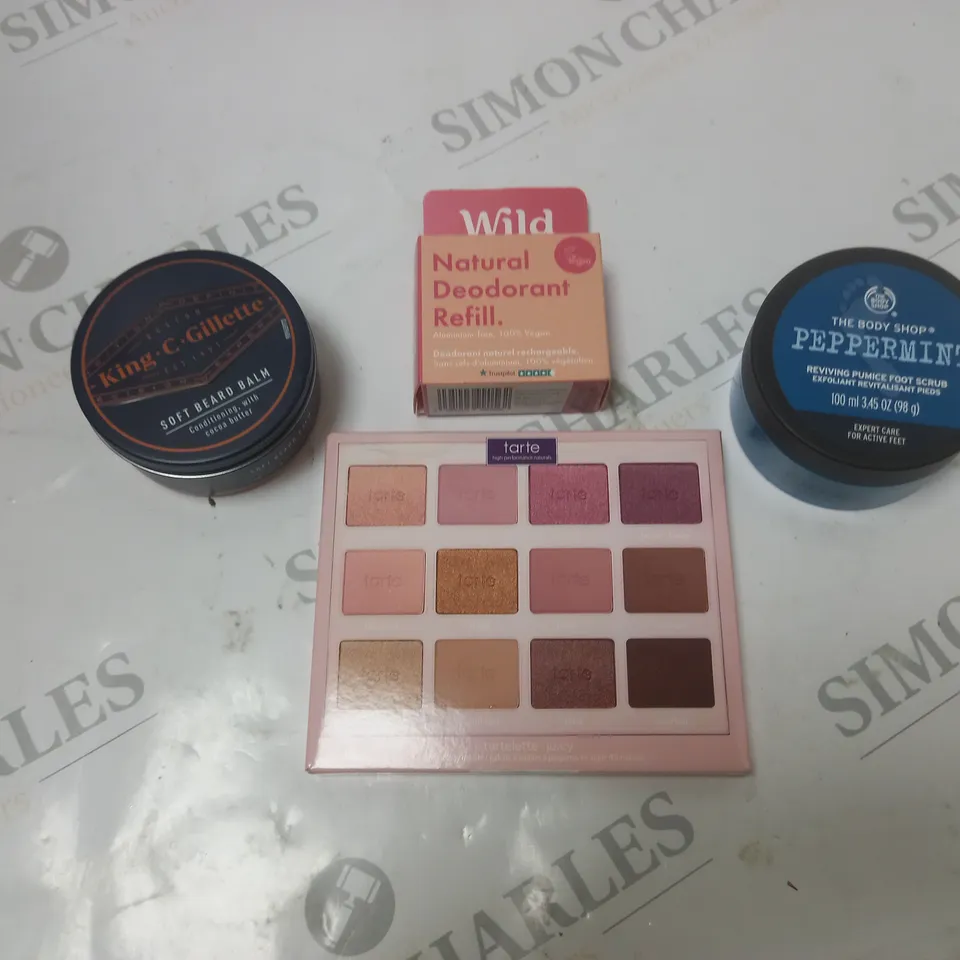 BOX OF APPROXIMATELY 30 COSMETICS PRODUCTS TO INCLUDE BODY SHOP, TARTE, WILD, ETC