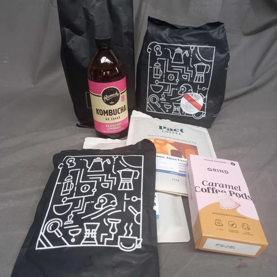 APPROXIMATELY 6 ASSORTED FOOD ITEMS TO INCLUDE - GRIND CARAMEL PODS - KOMBUCHA RASPBERRY LEMONADE - TWO CHIMPS GROUND COFFEE - COLLECTION ONLY