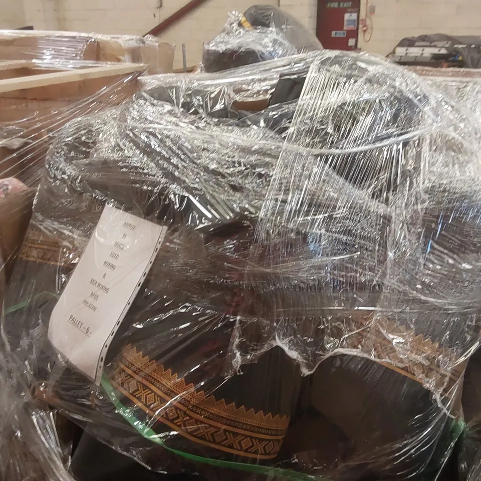 PALLET CONTAINING APPROXIMATELY 9x ASSORTED PUNCH BAGS