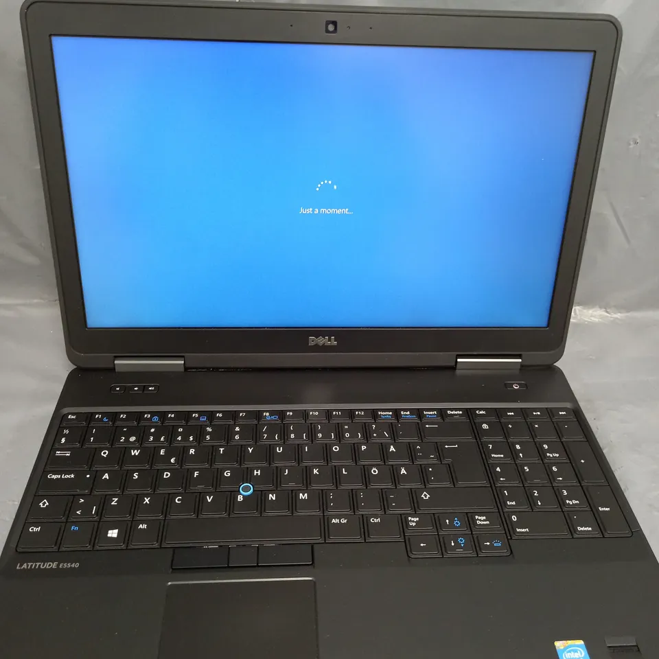 DELL LATITUDE E5540 15 INCH  I5-4310U 2.00GHZ