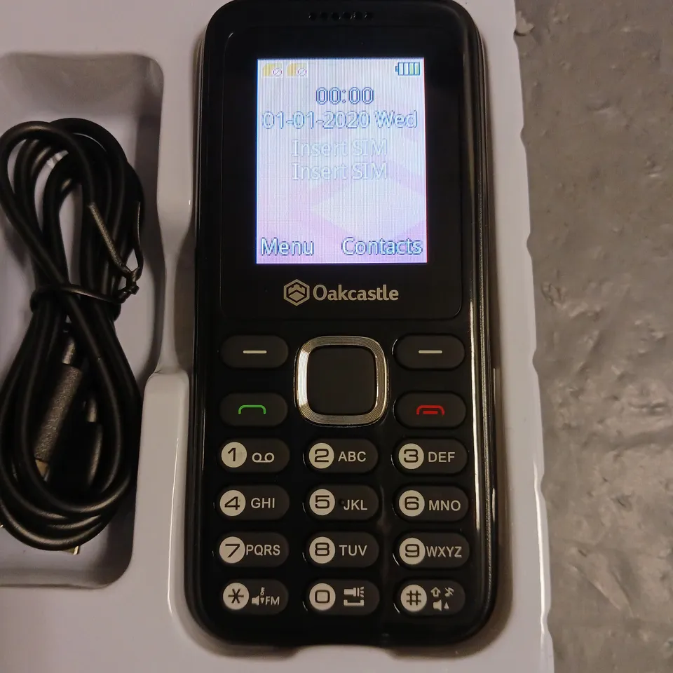 BOXED OAKCASTLE BY MAJORITY F100 DUAL SIM MOBILE PHONE