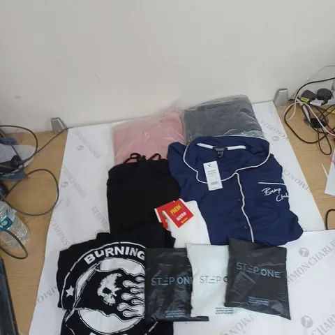 BOX OF ASSORTED CLOTHING ITEMS TO INCLUDE PYJAMAS, TOPS, UNDERWEAR ETC