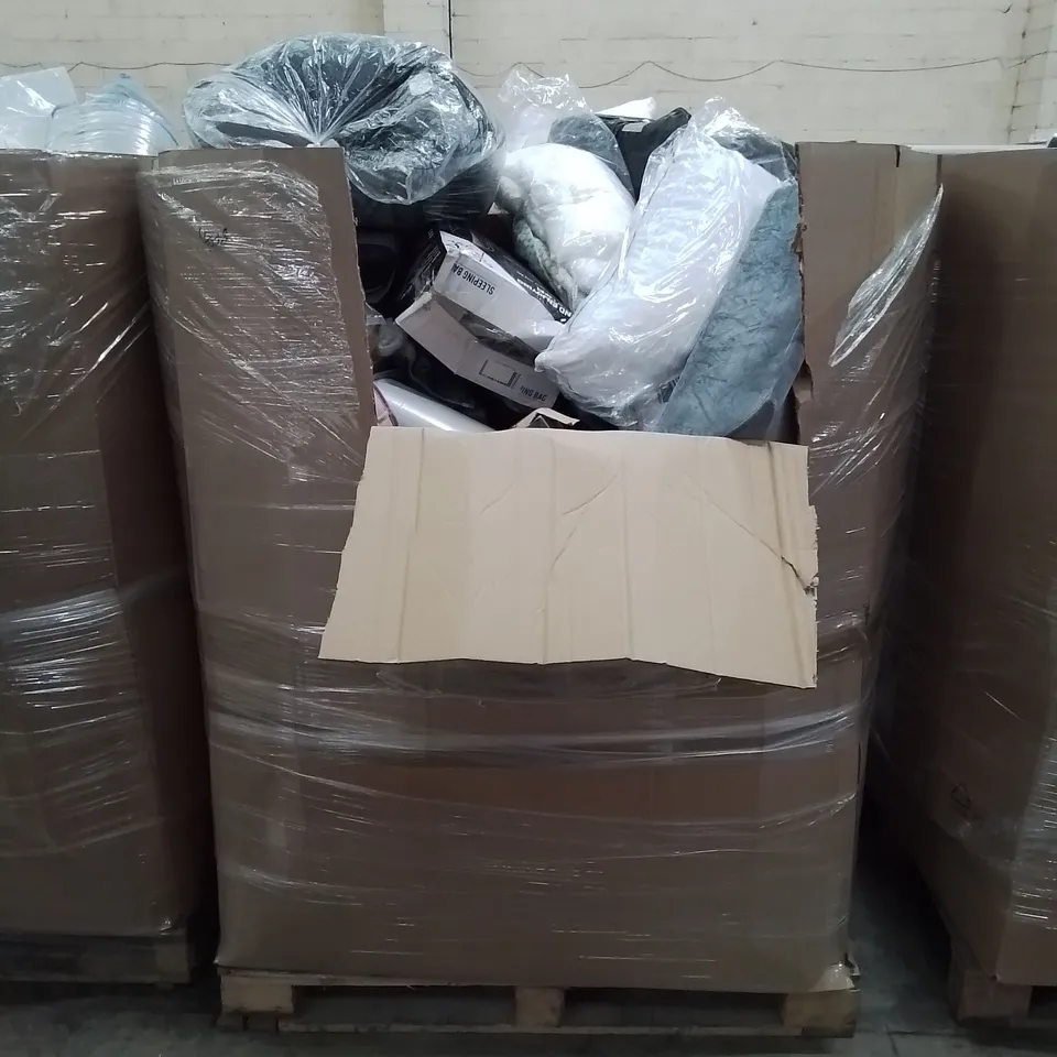 PALLET OF ASSORTED BEDROOM AND COMFORT BASED PRODUCTS TO INCLUDE; PILLOWS, SUPPORT SEAT CUSHIONS AND SIMILARLY RELATED GOODS