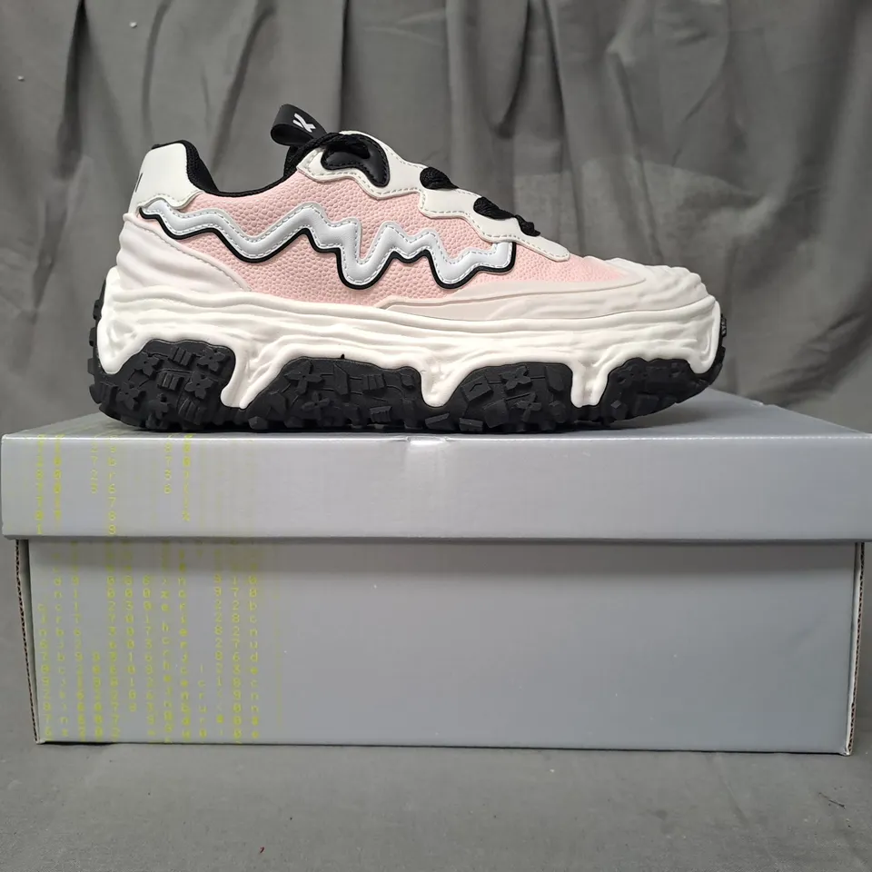 BOXED PAIR OF KOI VEGAN LAYER CAKE CHUNKY TRAINERS IN WHITE UK SIZE 5