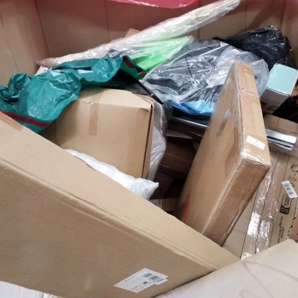 PALLET CONTAINING ASSORTED PRODUCTS INCLUDING DINING CHAIR, POP UP MOSQUITO NET, TOWEL RADIATOR & TV SHELF
