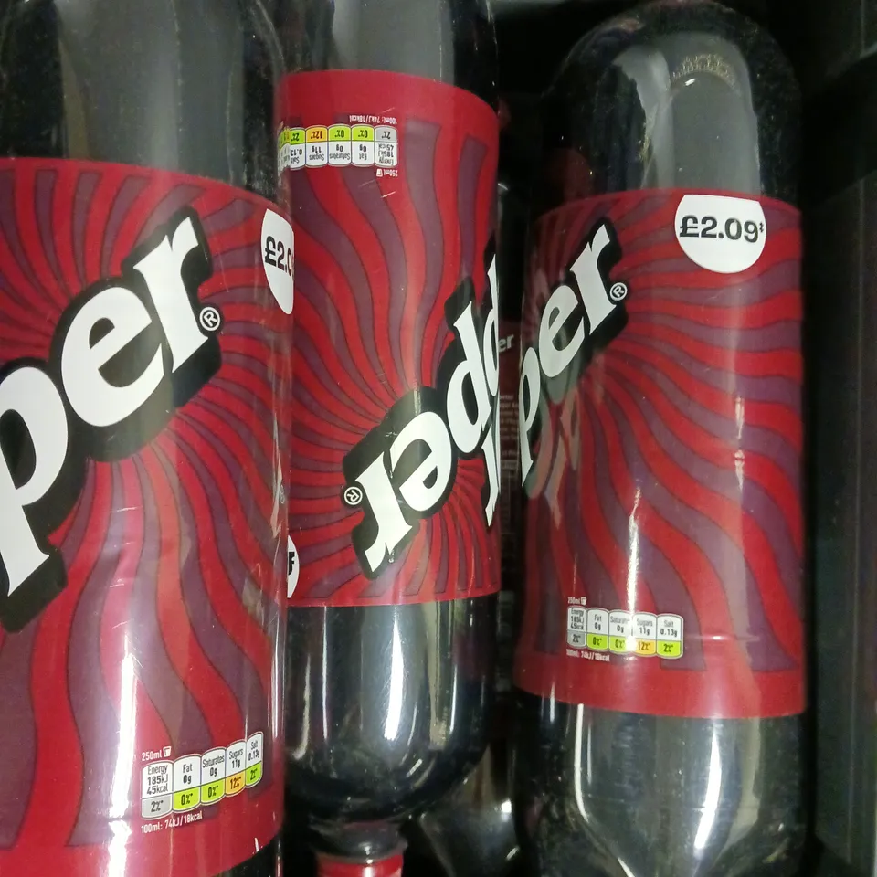 6 X DR PEPPER BOTTLED DRINKS - 6 X 2L