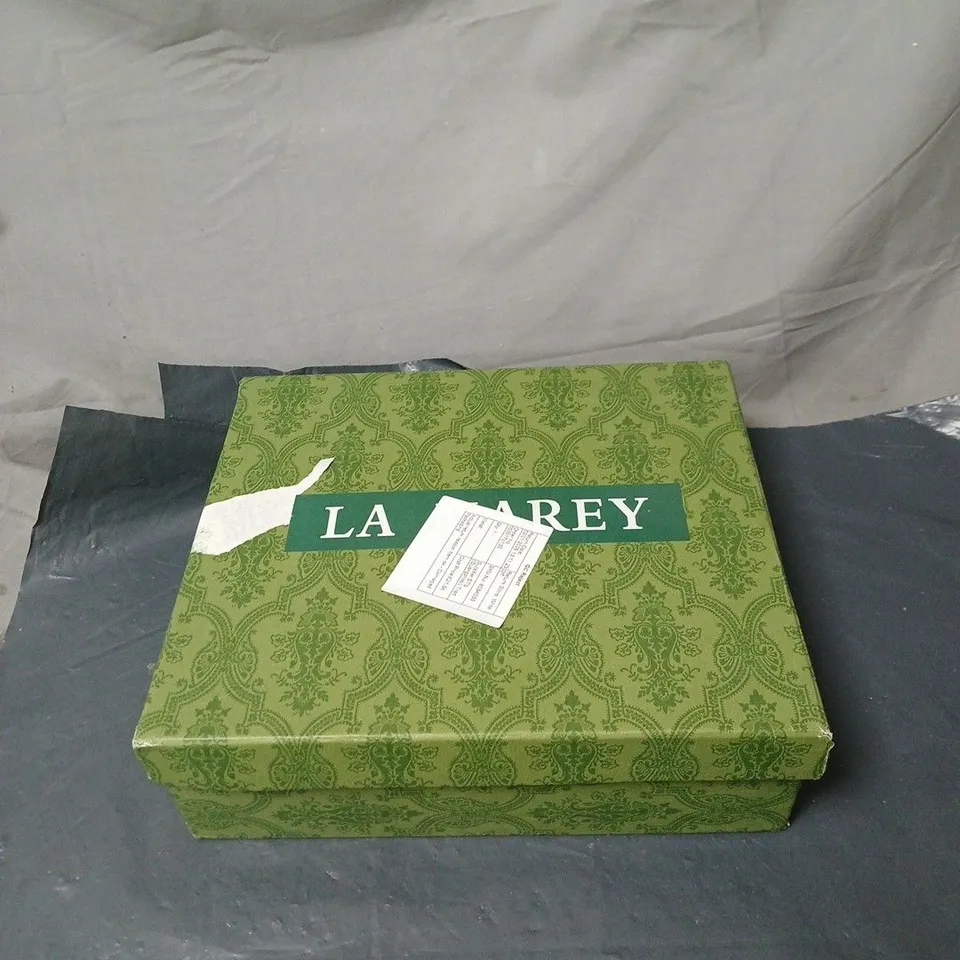 LA MAREY MINT GREEN QUILTED HANDBAG – WOMEN'S ACCESSORIES IN BOX