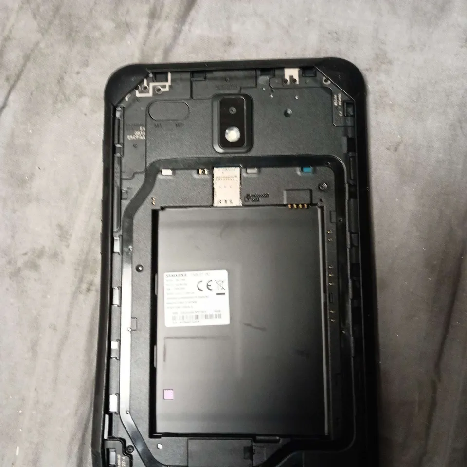 SAMSUNG TABLET PC SM-T395 – 16GB, BLACK (CRACKED SCREEN)